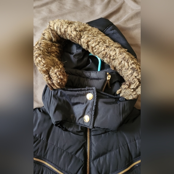 Coat - Picture 3 of 6